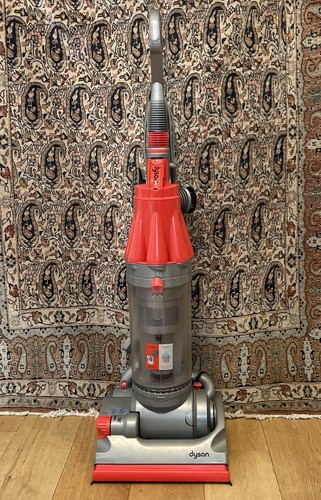 Dyson upright clutched - clutched, i